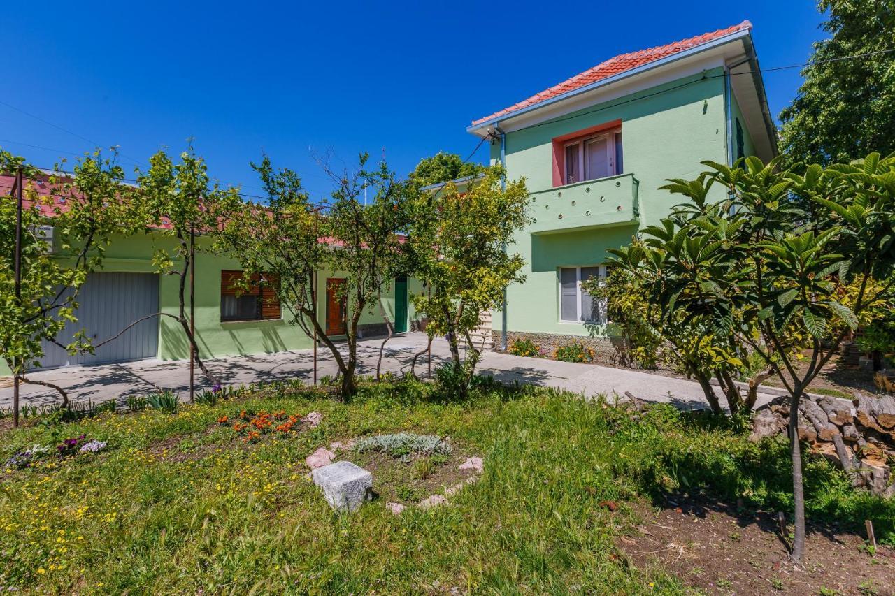 Apartments By The Sea Kastel Stari, Kastela - 14577 Экстерьер фото