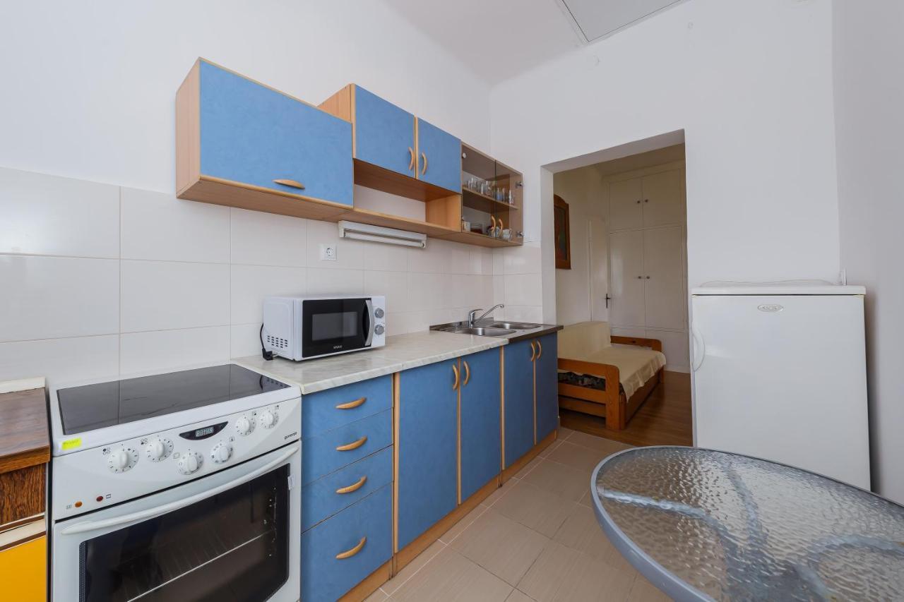 Apartments By The Sea Kastel Stari, Kastela - 14577 Экстерьер фото